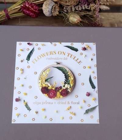 Dried flower embroidery kit main