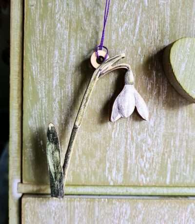 hannah wooden snowdrop main