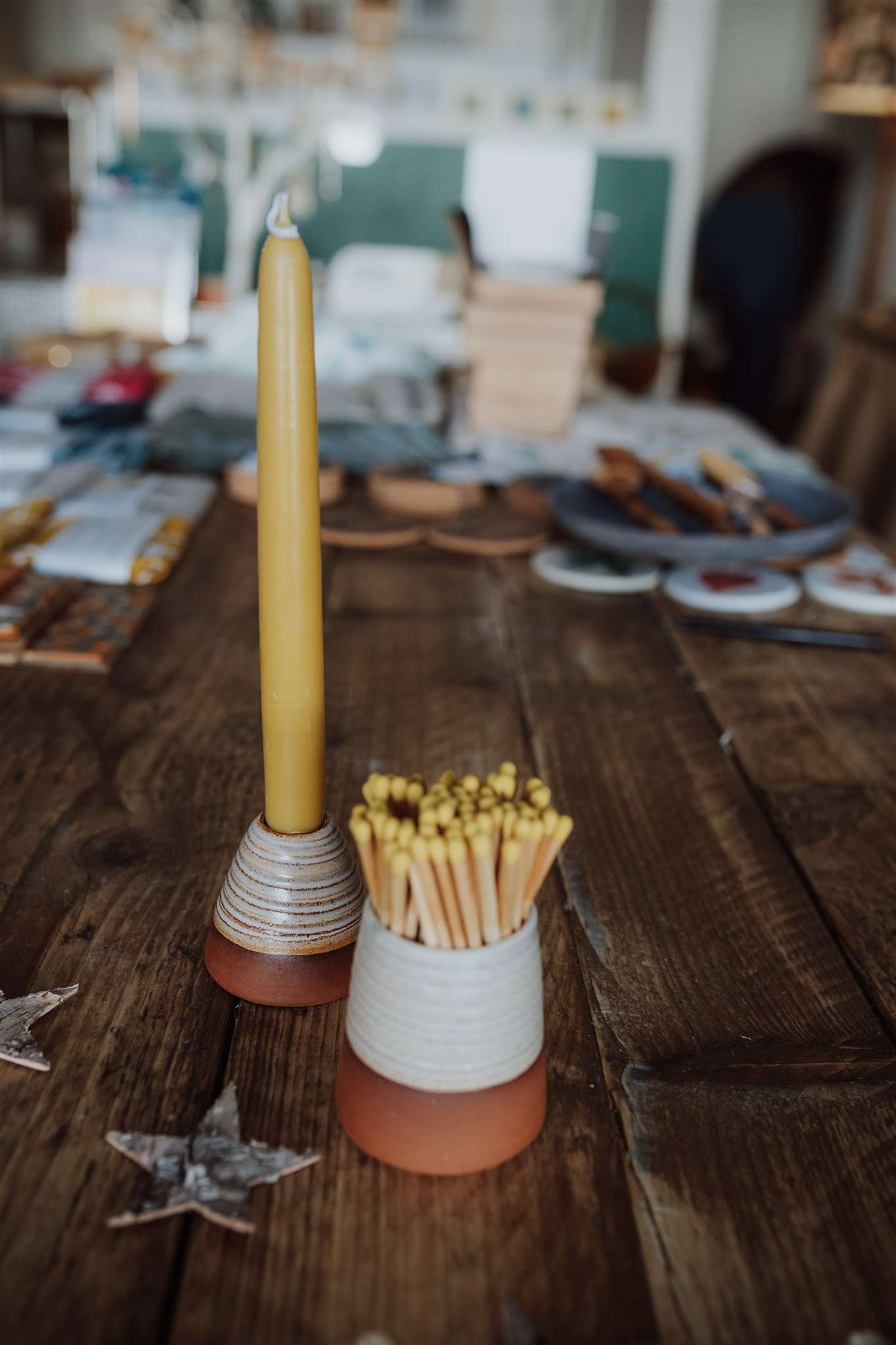 match pot with candle holder