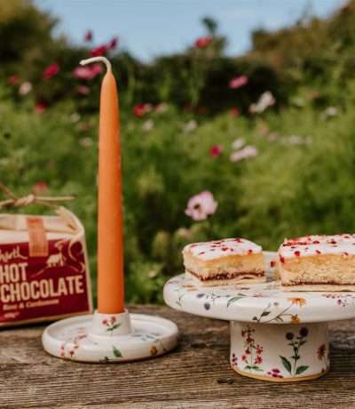 wildflower cake stand