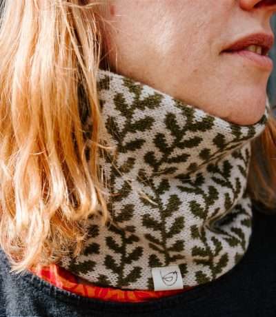 Olive leaf snood