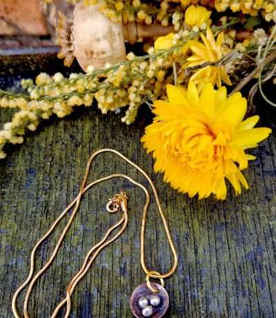 viv nest necklace