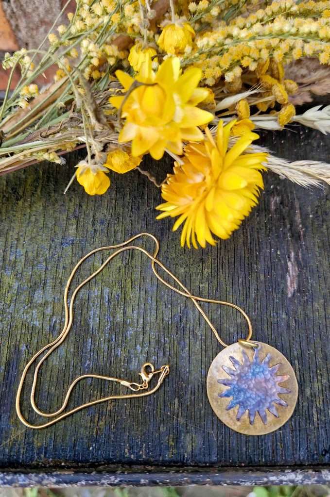 viv solstice necklace